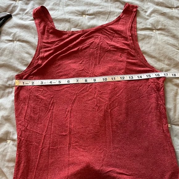 Zyia Red / Burgundy / Maroon Swirl Low Tie Back Athletic Workout Tank in Small - Picture 13 of 13